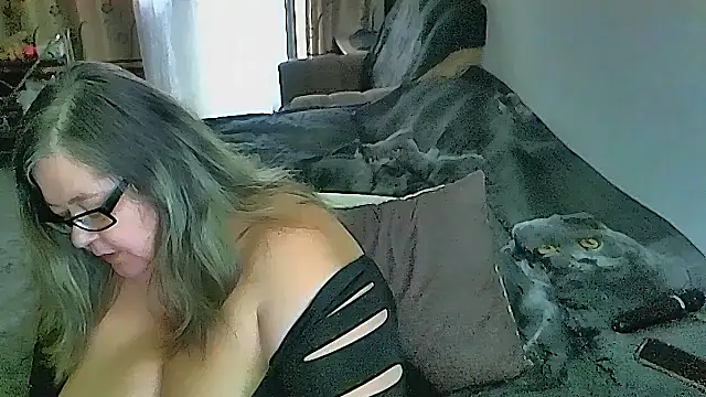 Snapshot of sex2 chatting on 28, 4, 2026 sex2 online show from 28, 4, 2026