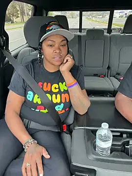 HaloRodeoLover2 online show from 2, 4, 2026