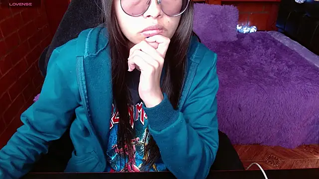 Snapshot of MidoriQuiinn chatting on 10, 6, 2026 MidoriQuiinn online show from 10, 6, 2026