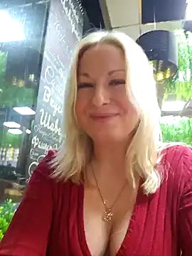 Snapshot of Arina_smiles chatting on 11, 1, 2025 Arina smiles online show from 11, 1, 2025
