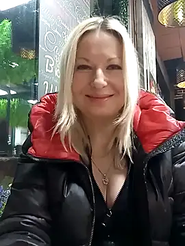 Snapshot of Arina_smiles chatting on 15, 2, 2025 Arina smiles online show from 15, 2, 2025