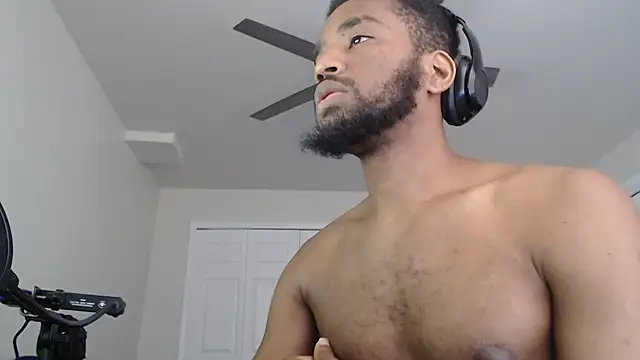 Snapshot of ChrisVacher chatting on 26, 9, 2025 ChrisVacher online show from 26, 9, 2025