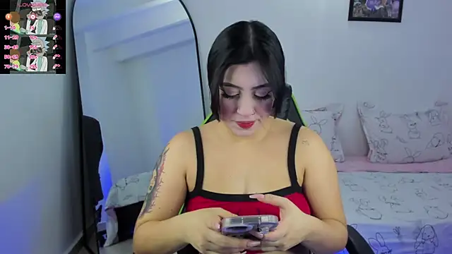 caroline23 x online show from 4, 2, 2025