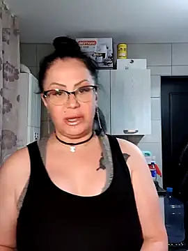 x  KHALEESI  x online show from 10, 2, 2025