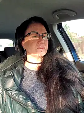 x  KHALEESI  x online show from 17, 10, 2025