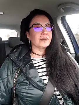 x  KHALEESI  x online show from 28, 11, 2025