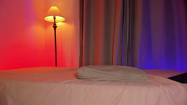 hot booty  online show from 28, 10, 2025