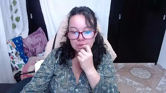 Snapshot of Sonialorens_ chatting on 18, 12, 2024 Sonialorens  online show from 18, 12, 2024