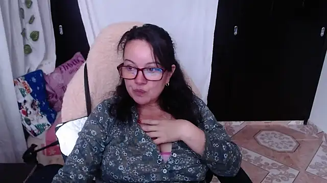 Snapshot of Sonialorens_ chatting on 18, 12, 2024 Sonialorens  online show from 18, 12, 2024