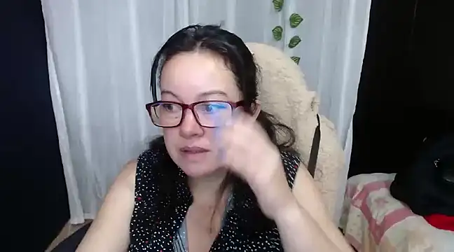 Snapshot of Sonialorens_ chatting on 27, 12, 2024 Sonialorens  online show from 27, 12, 2024