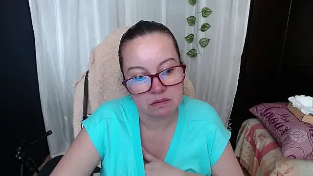 Snapshot of Sonialorens_ chatting on 7, 1, 2025 Sonialorens  online show from 7, 1, 2025