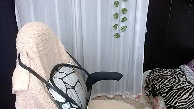 Snapshot of Sonialorens_ chatting on 16, 1, 2025 Sonialorens  online show from 16, 1, 2025