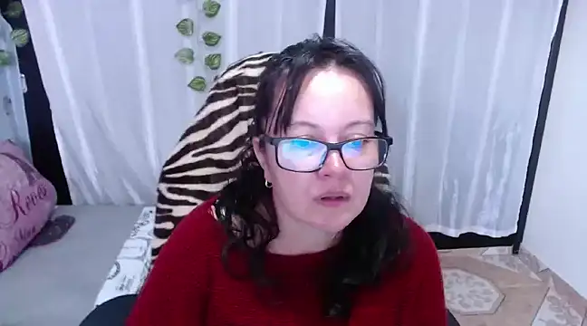 Snapshot of Sonialorens_ chatting on 5, 2, 2025 Sonialorens  online show from 5, 2, 2025