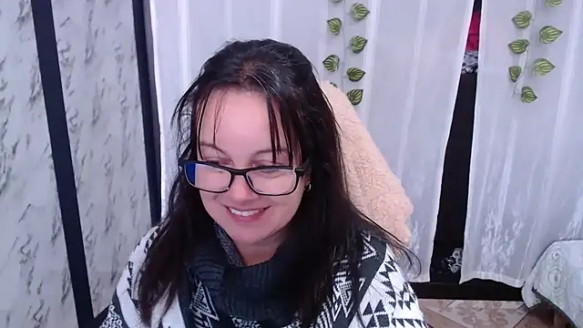 Snapshot of Sonialorens_ chatting on 28, 2, 2025 Sonialorens  online show from 28, 2, 2025
