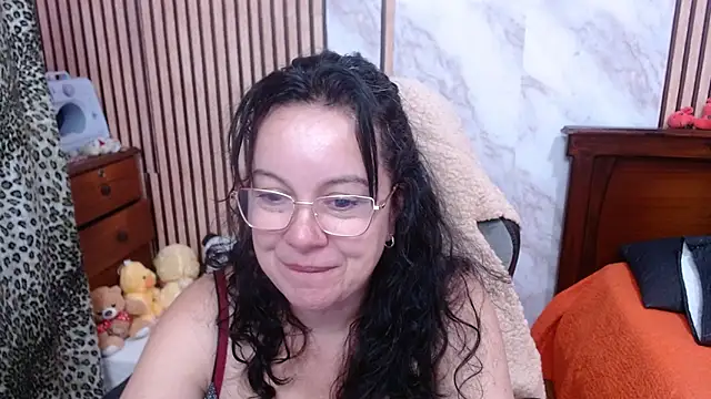 Snapshot of Sonialorens_ chatting on 1, 10, 2025 Sonialorens  online show from 1, 10, 2025