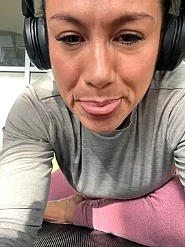 angelitasexy81 online show from 29, 9, 2025