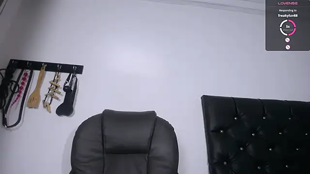 Snapshot of alejandraluxt chatting on 23, 2, 2025 alejandraluxt online show from 23, 2, 2025