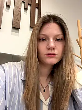 MaryHiggins online show from 14, 12, 2025