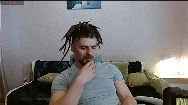 Snapshot of Aestheticguy101 chatting on 28, 5, 2026 Aestheticguy101 online show from 28, 5, 2026