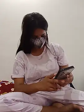 Ipsita-bold online show from 18, 6, 2026