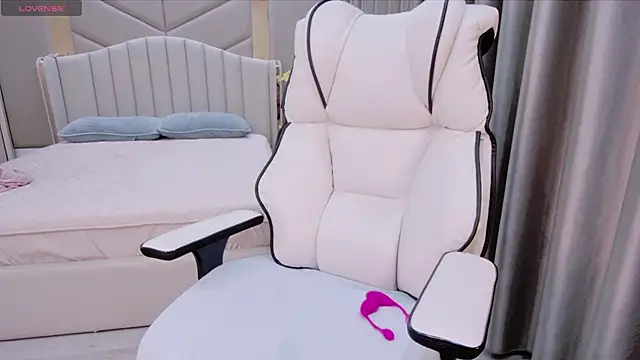 Snapshot of Girl__Funny chatting on 20, 3, 2025 Girl  Funny online show from 20, 3, 2025