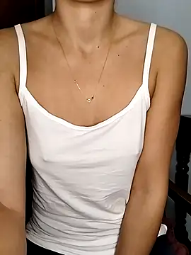 Snapshot of megan2021 chatting on 9, 11, 2025 megan2021 online show from 9, 11, 2025