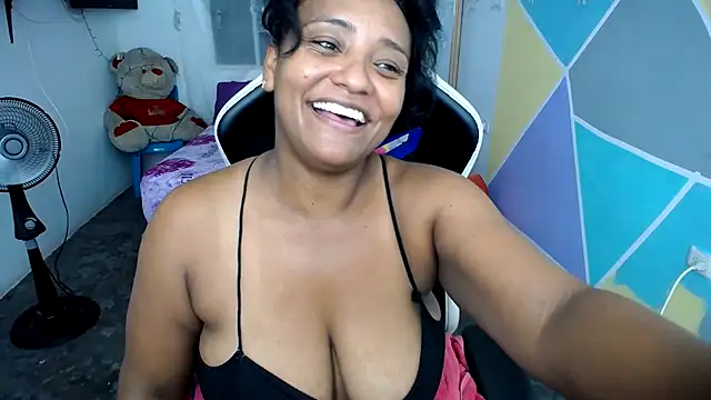 marysol83 online show from 5, 1, 2025