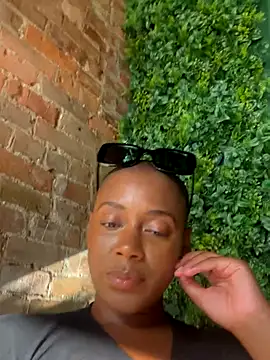 HoneyDripHer online show from 1, 10, 2025