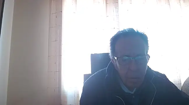 Snapshot of TonyComa chatting on 31, 1, 2025 TonyComa online show from 31, 1, 2025