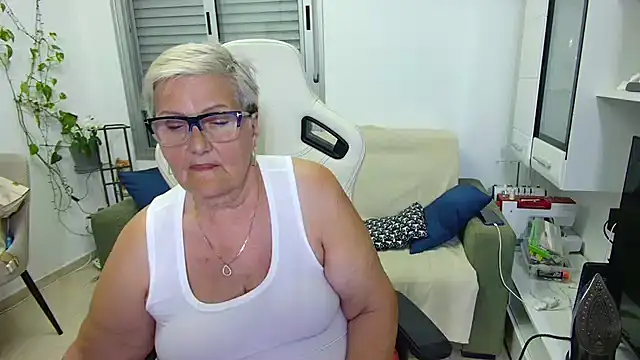 Selenna57 online show from 14, 5, 2026
