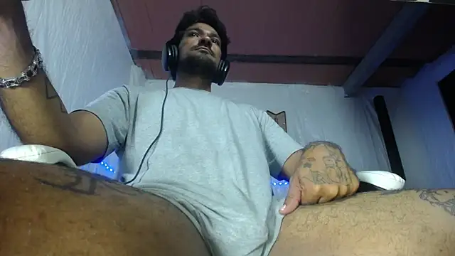 Snapshot of Carlo_yates chatting on 31, 5, 2026 Carlo yates online show from 31, 5, 2026
