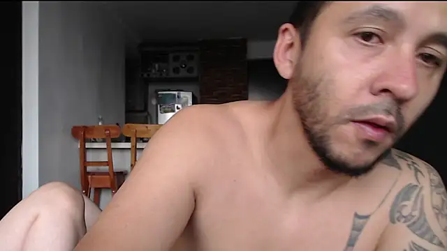 Snapshot of sexual_devils chatting on 4, 7, 2026 sexual devils online show from 4, 7, 2026