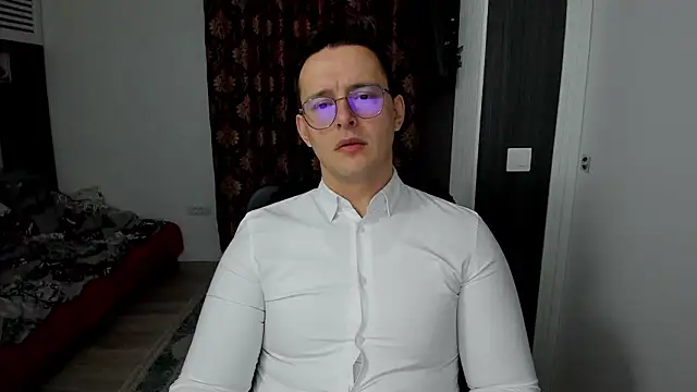 sexxymuscles4u online show from 17, 2, 2026