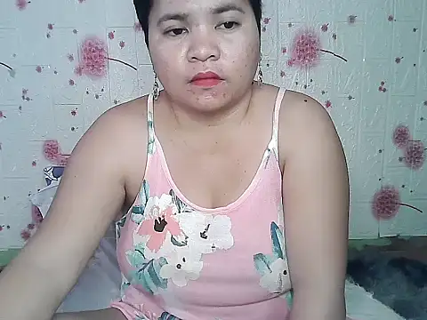 hotpussyxxx33x online show from 1, 3, 2025