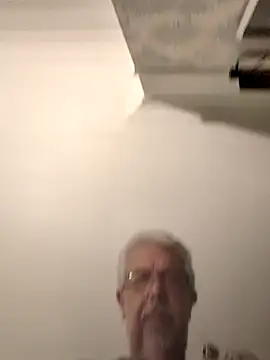 Snapshot of dirtyharry2022 chatting on 8, 9, 2025 dirtyharry2022 online show from 8, 9, 2025