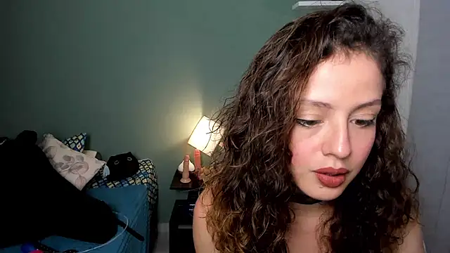 Cassandra Caiin online show from 13, 12, 2024