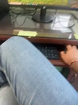 Snapshot of bigshow112 chatting on 4, 12, 2024 bigshow112 online show from 4, 12, 2024