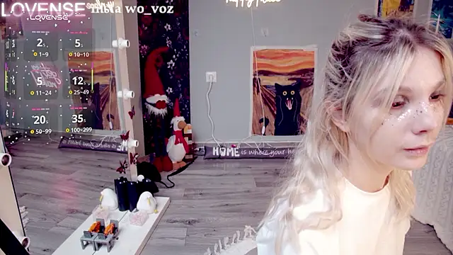 Careful i bite online show from 9, 2, 2026