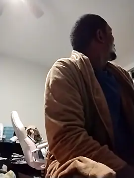 Makeyoucumallover online show from 29, 11, 2025