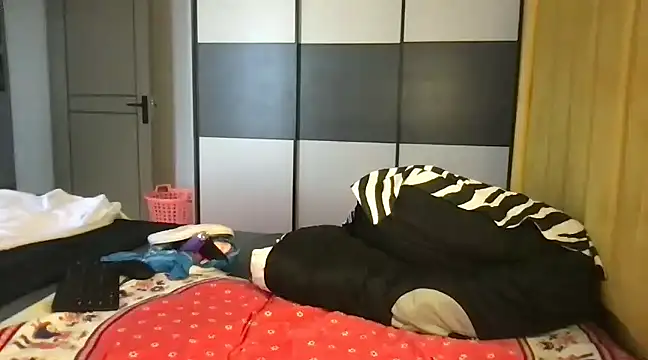 Snapshot of choco_petite chatting on 14, 3, 2025 choco petite online show from 14, 3, 2025