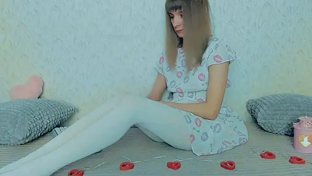 YourCaramel online show from 16, 2, 2025