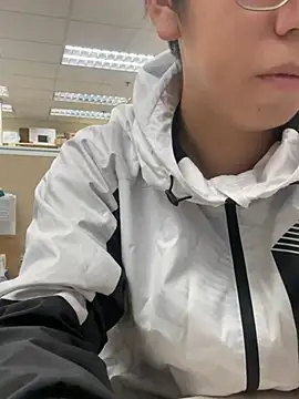 Snapshot of charlie_xdd chatting on 3, 1, 2025 charlie xdd online show from 3, 1, 2025