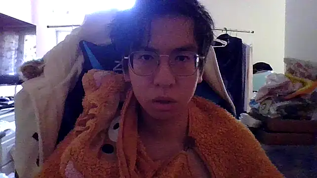 Snapshot of charlie_xdd chatting on 11, 1, 2025 charlie xdd online show from 11, 1, 2025