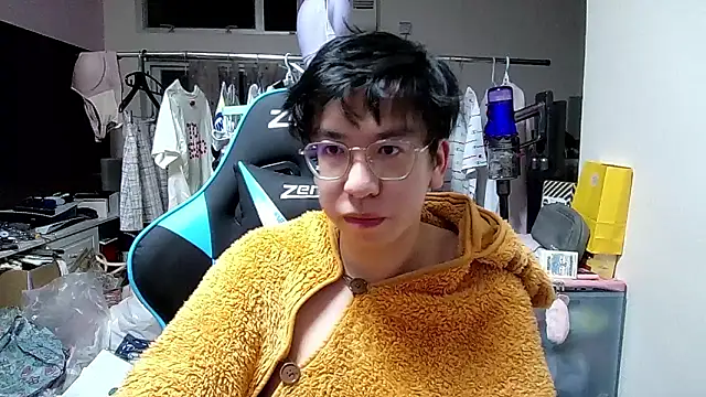 Snapshot of charlie_xdd chatting on 12, 1, 2026 charlie xdd online show from 12, 1, 2026