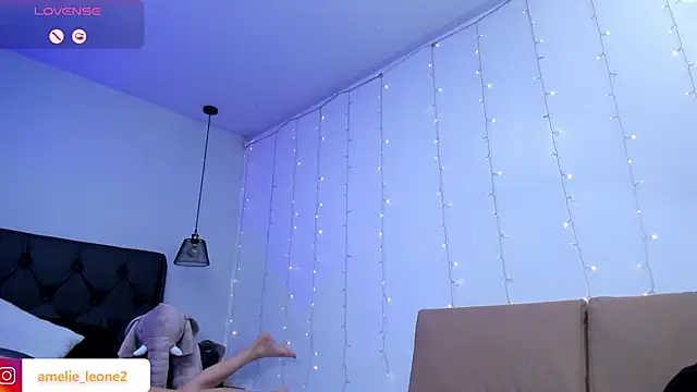 AMELIELEONE online show from 27, 2, 2025