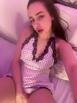 Lisaaan online show from 4, 10, 2025