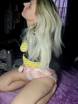 ScarletCallings420 online show from 23, 2, 2025