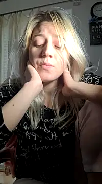 ScarletCallings420 online show from 28, 2, 2025