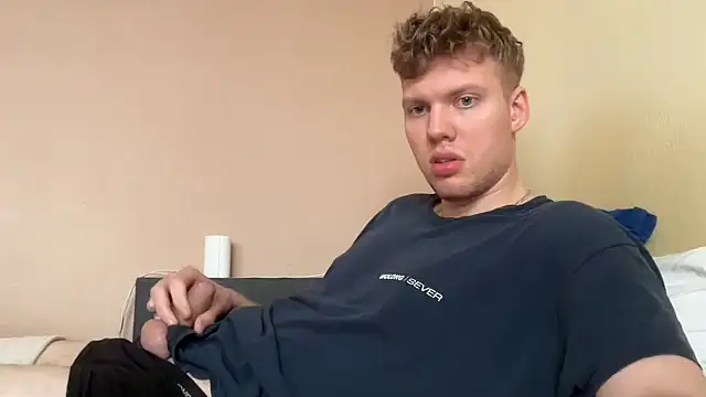 Snapshot of sexybooii6968 chatting on 11, 2, 2026 sexybooii6968 online show from 11, 2, 2026