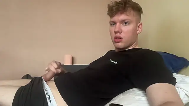 sexybooii6968 online show from 4, 6, 2026